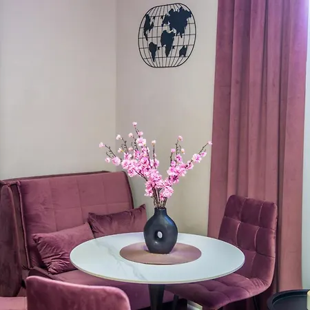 Apartment Lira