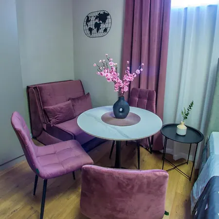 Apartment Lira