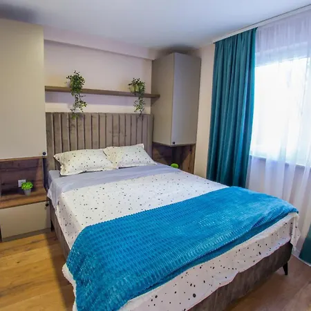 Apartment Lira *