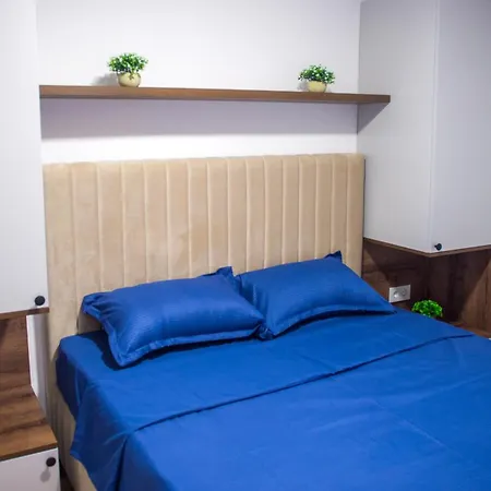 דירה Lira מוסטר